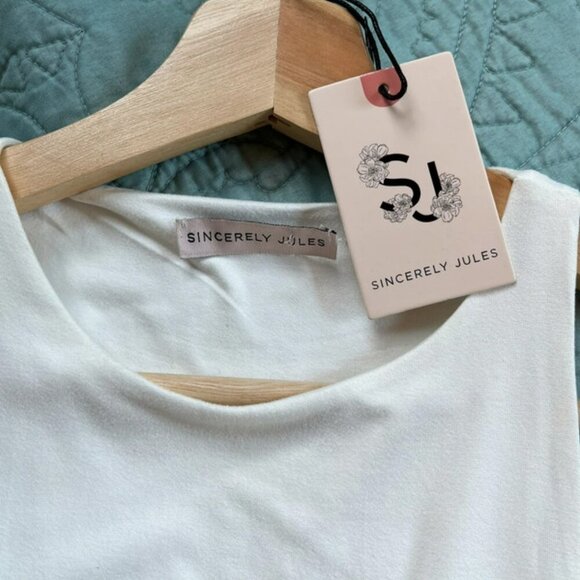 NWT Sincerely Jules Bodysuit XS White Sleeveless Stretch - Picture 2 of 3